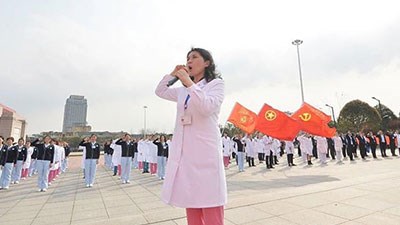 春風(fēng)十里，不如傳承雷鋒精神的你！