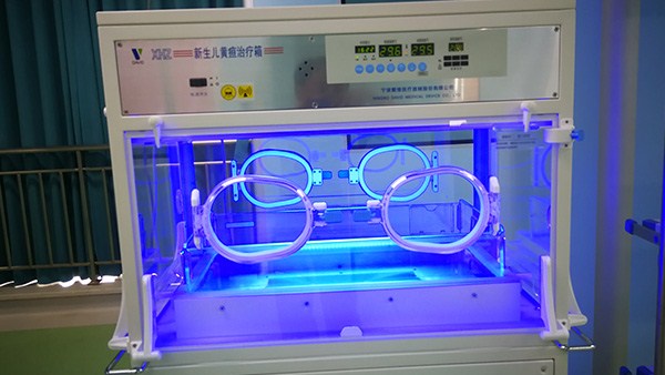 新生兒黃疸治療箱